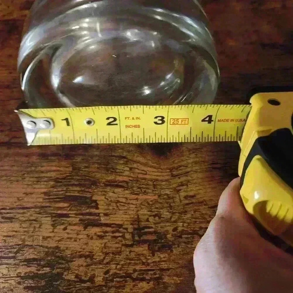 Vintage Clear Glass Liquor Decanter With Cut Fern Pattern No stopper - Picture 7 of 10